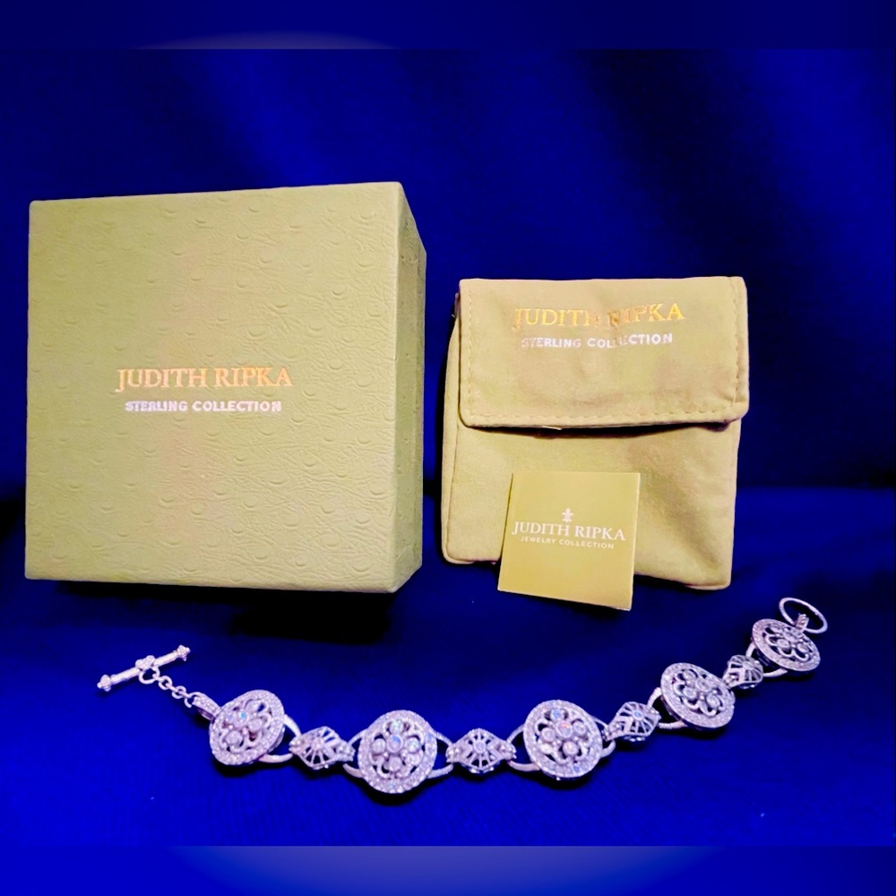 NWT Judith Ripka Sterling Collection Diamonique Floral Medallion Toggle Bracelet